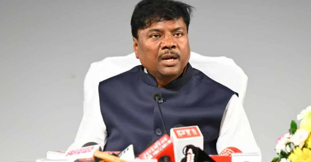 भारी बारिश को लेकर मंत्री केदार कश्यप ने बस्तर संभाग के सभी कलेक्टरों से ली स्थिति की जानकारी भारी बारिश को लेकर मंत्री केदार कश्यप ने बस्तर संभाग के सभी कलेक्टरों से ली स्थिति की जानकारी