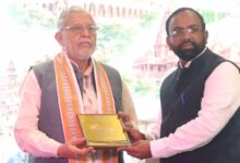 कमजोर और ग्रामीण वर्ग तक बीमा पहुंचाना सबसे जरूरी : सुरेश खन्ना