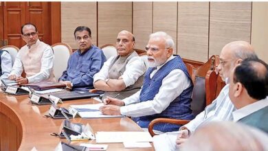 Modi Cabinet Reshuffle: मोदी कैबिनेट में बड़े फेरबदल की चर्चा तेज, वैष्णव का प्रमोशन और गडकरी के विभाग में बदलाव की अटकलें