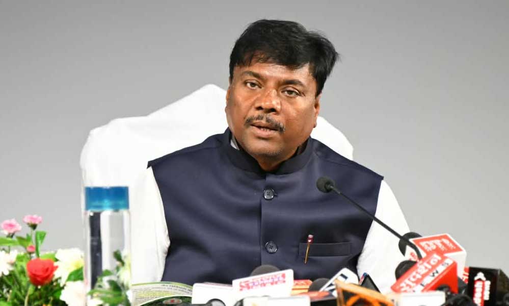 रायपुर : वन एवं जलवायु परिवर्तन मंत्री केदार कश्यप की पत्रवार्ता रायपुर : वन एवं जलवायु परिवर्तन मंत्री केदार कश्यप की पत्रवार्ता