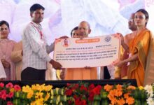 जन्माष्टमी से पहले मुख्यमंत्री योगी ने उपहारों के माखन से भरी ब्रजवासियों की ‘मटकी’