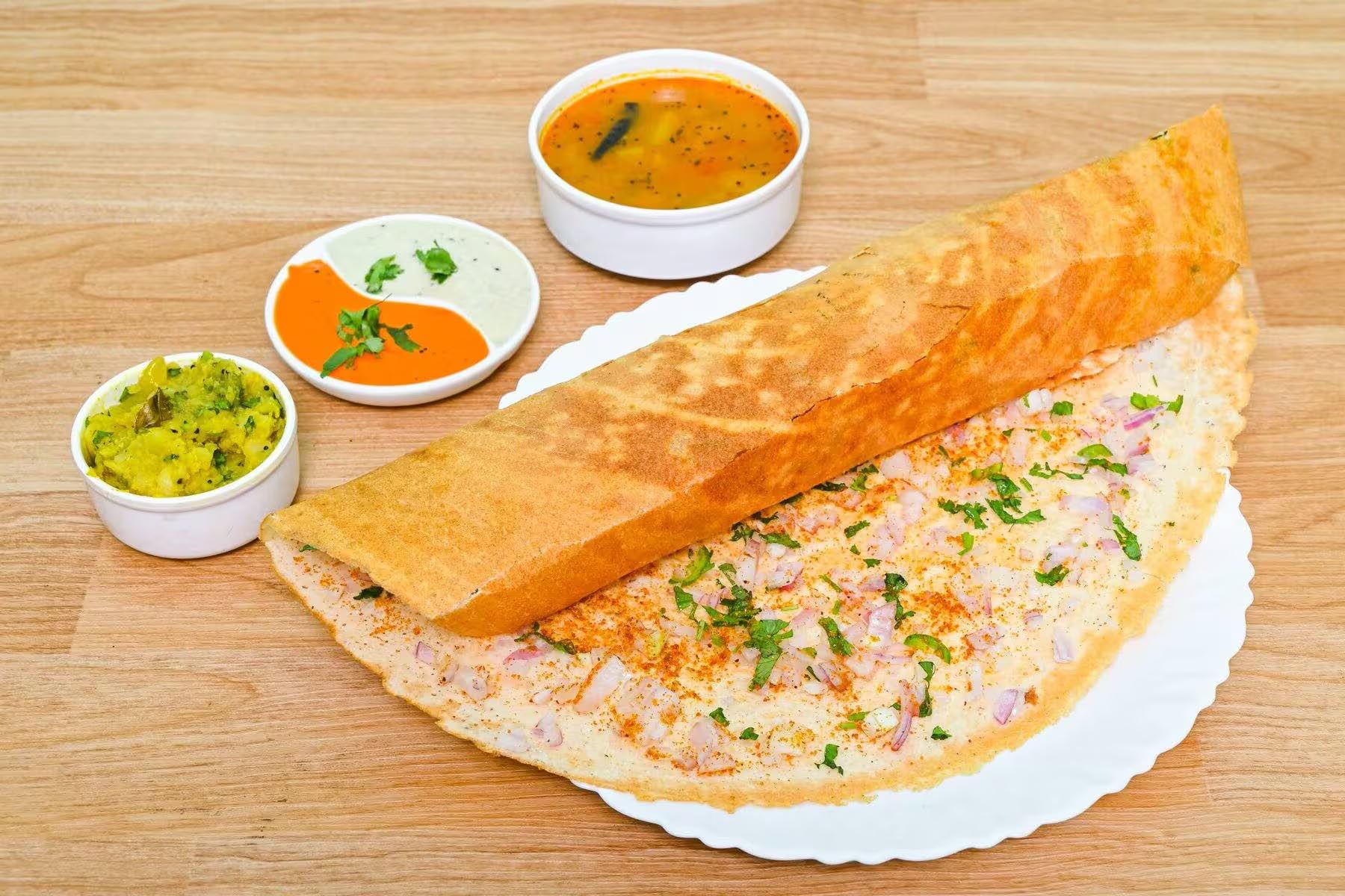 क्रिस्पी प्याज डोसा बनाने की आसान रेसिपी, नाश्ते में मिलेगा साउथ इंडियन स्वाद क्रिस्पी प्याज डोसा बनाने की आसान रेसिपी, नाश्ते में मिलेगा साउथ इंडियन स्वाद