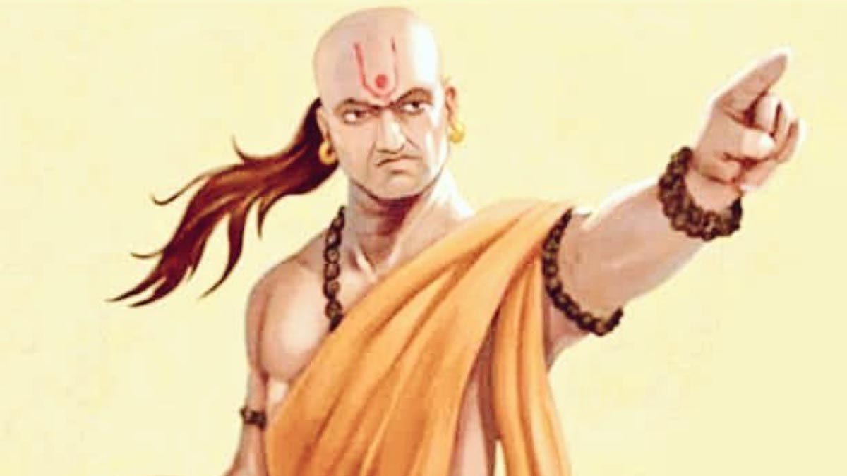 चाणक्य नीति: इन 3 चीजों को लेकर कभी न करें शर्म, वरना बढ़ सकती है परेशानी चाणक्य नीति: इन 3 चीजों को लेकर कभी न करें शर्म, वरना बढ़ सकती है परेशानी