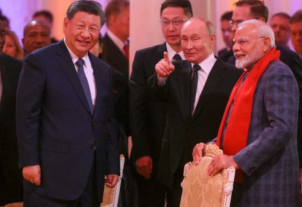 BRICS समिट में शामिल होने पूरे लाव-लश्कर के साथ आएंगे शी जिनपिंग, बांग्लादेशी PM नहीं होंगे शामिल BRICS समिट में शामिल होने पूरे लाव-लश्कर के साथ आएंगे शी जिनपिंग, बांग्लादेशी PM नहीं होंगे शामिल