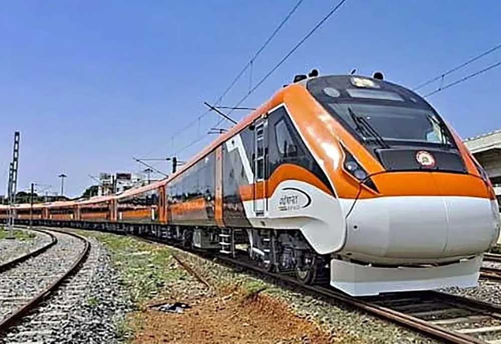 Vande Bharat का कमाल का सिस्टम, ब्रेक लगाते ही बनने लगती है बिजली; ऐसे करता है काम Vande Bharat का कमाल का सिस्टम, ब्रेक लगाते ही बनने लगती है बिजली; ऐसे करता है काम