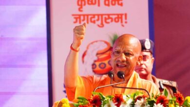 आक्रांता मंदिर तोड़ सकता है, हमारी आस्था नहीं: सीएम योगी आक्रांता मंदिर तोड़ सकता है, हमारी आस्था नहीं: सीएम योगी