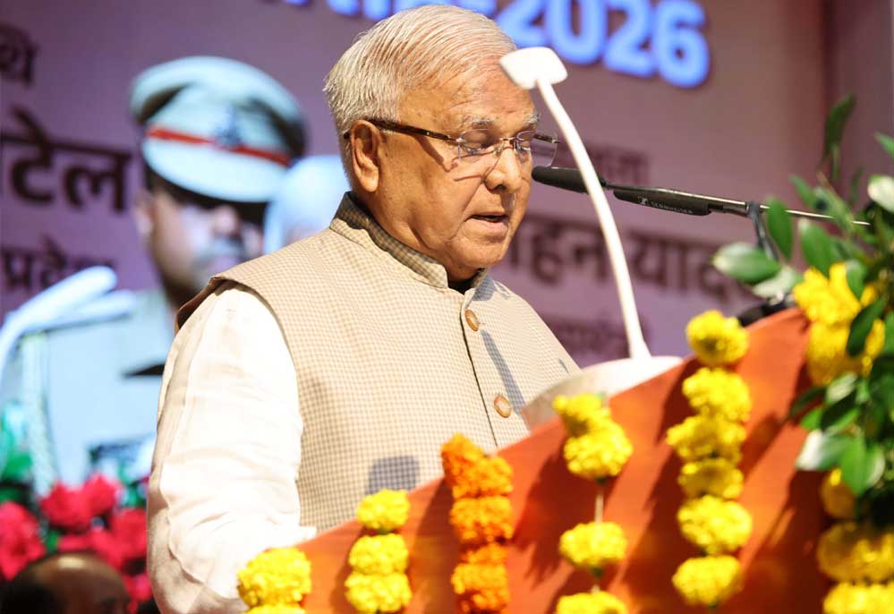 राष्ट्र निर्माण की पीढ़ी तैयार करते हैं शिक्षक : राज्यपाल पटेल राष्ट्र निर्माण की पीढ़ी तैयार करते हैं शिक्षक : राज्यपाल पटेल