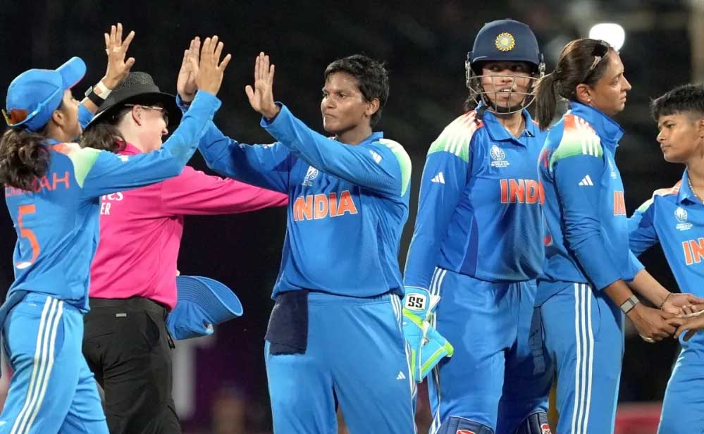 रायपुर : वित्त मंत्री ओ.पी. चौधरी ने भारतीय महिला क्रिकेट टीम को शानदार जीत पर दी बधाई रायपुर : वित्त मंत्री ओ.पी. चौधरी ने भारतीय महिला क्रिकेट टीम को शानदार जीत पर दी बधाई