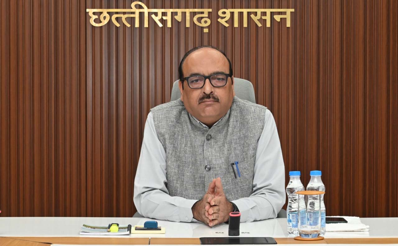 छत्तीसगढ़ में सुघ्घर छत्तीसगढ़ अभियान की उच्चस्तरीय समीक्षा, मुख्य सचिव ने योजनाओं के क्रियान्वयन का लिया जायजा। छत्तीसगढ़ में सुघ्घर छत्तीसगढ़ अभियान की उच्चस्तरीय समीक्षा, मुख्य सचिव ने योजनाओं के क्रियान्वयन का लिया जायजा।
