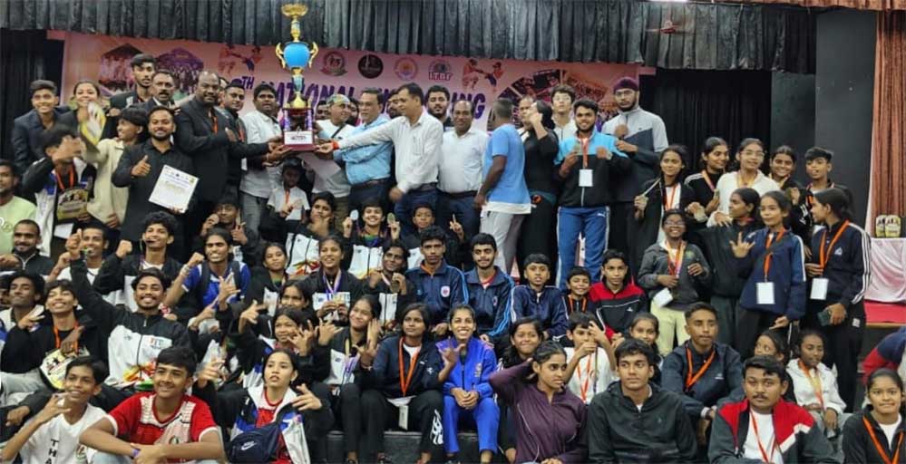 रायपुर में 8वीं राष्ट्रीय थाई बॉक्सिंग चैंपियनशिप का भव्य समापन, छत्तीसगढ़ ने हासिल किया उपविजेता का खिताब रायपुर में 8वीं राष्ट्रीय थाई बॉक्सिंग चैंपियनशिप का भव्य समापन, छत्तीसगढ़ ने हासिल किया उपविजेता का खिताब