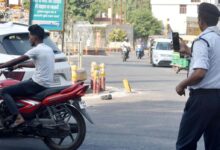 ई-चालान Next Gen 2.0 में बड़ा बदलाव, पीछे बैठे बिना हेलमेट सवारी का भी चालान