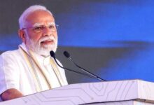 PM मोदी का कांग्रेस पर हमला, बोले- हमने 50 हजार रेल कोच बनाए, कांग्रेस 10 साल में 50 हजार टॉयलेट भी नहीं बना पाई
