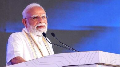 PM मोदी का कांग्रेस पर हमला, बोले- हमने 50 हजार रेल कोच बनाए, कांग्रेस 10 साल में 50 हजार टॉयलेट भी नहीं बना पाई
