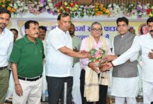 रायपुर : गुरु का ऋण कभी नहीं चुकाया जा सकता, शिक्षक राष्ट्र निर्माण के सच्चे शिल्पकार:राजस्व मंत्री टंक राम वर्मा