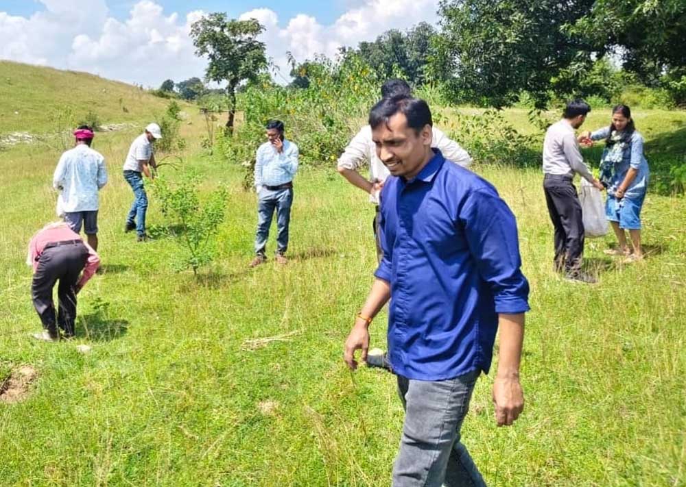 सेवा संकल्प अभियान: जोगी डोंगरी जलाशय में स्वच्छता अभियान से दिया जल संरक्षण का संदेश सेवा संकल्प अभियान: जोगी डोंगरी जलाशय में स्वच्छता अभियान से दिया जल संरक्षण का संदेश