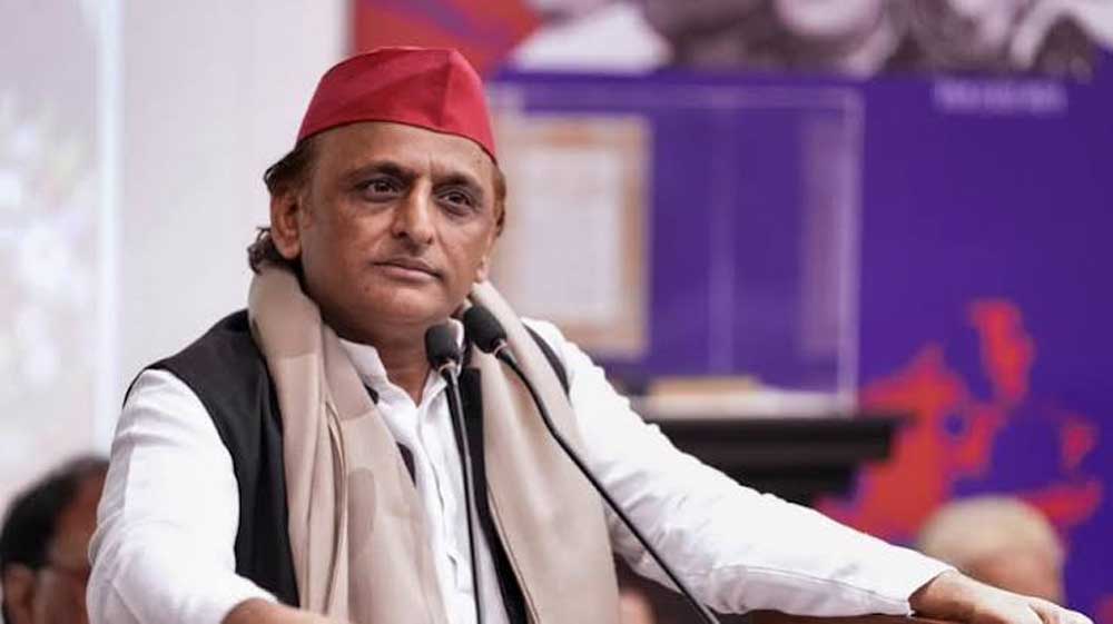 अखिलेश यादव के आरोपों पर बीजेपी नेताओं ने खोला मोर्चा
