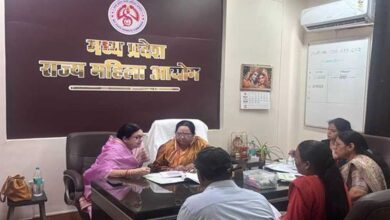 महिला आयोग की संयुक्त बैंच में 38 प्रकरणों की सुनवाई, प्रताड़ना और दहेज मामलों पर सख्त कार्रवाई के निर्देश