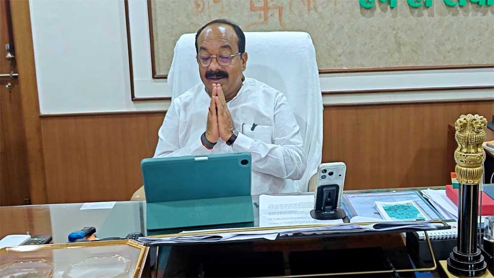 उप मुख्यमंत्री अरुण साव ने एशियन गेम्स की कबड्डी गोल्ड मेडलिस्ट संजू देवी से बात कर दी बधाई, कहा आपने छत्तीसगढ़ का बढ़ाया मान उप मुख्यमंत्री अरुण साव ने एशियन गेम्स की कबड्डी गोल्ड मेडलिस्ट संजू देवी से बात कर दी बधाई, कहा आपने छत्तीसगढ़ का बढ़ाया मान