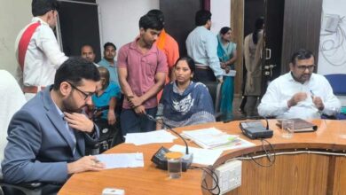 कलेक्टर  लंगेह ने जनदर्शन में सुनी आमजनों की समस्याएं, निराकरण के दिए निर्देश
