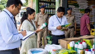 खाद-बीज कारोबार में गड़बड़ी पर बड़ी कार्रवाई, तीन लोगों पर FIR; 3 गोदाम सील