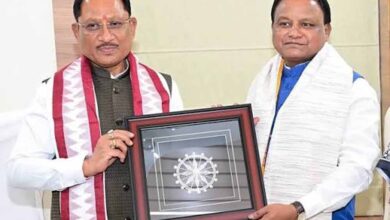 CM साय आज ओडिशा के राज्यपाल से मुलाकात कर लौटेंगे CM साय आज ओडिशा के राज्यपाल से मुलाकात कर लौटेंगे