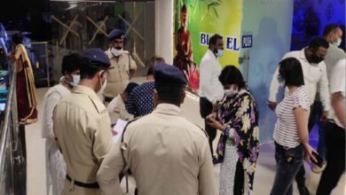 भिलाई के सूर्या मॉल स्थित स्पा सेंटर पर पुलिस की रेड, युवतियों से भरवाया बाउंड ओवर