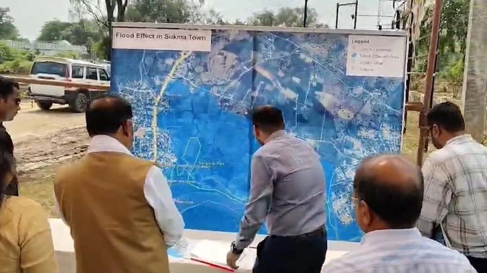 बाढ़ प्रभावित सुकमा पहुंचे CM साय, राहत केंद्रों का लिया जायजा