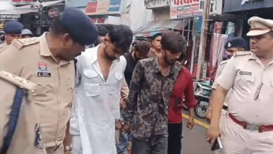 Bilaspur में बवाल के 5 आरोपियों का निकला जुलूस, पुलिस ने कराया पैदल मार्च