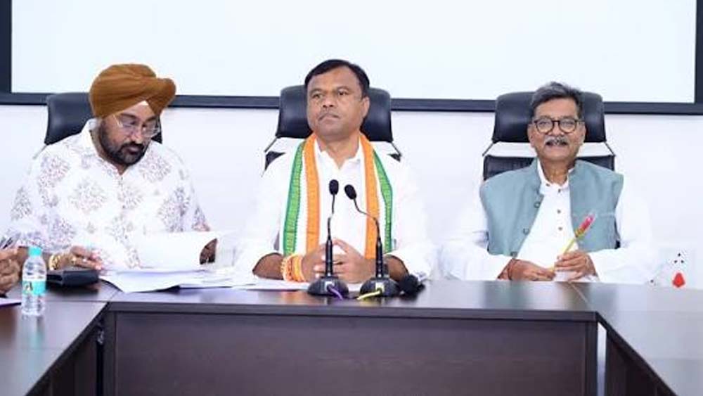CG कांग्रेस कार्यकारिणी की बैठक शुरू, प्रदेश प्रभारी सुखदेव भगत समेत वरिष्ठ नेता शामिल CG कांग्रेस कार्यकारिणी की बैठक शुरू, प्रदेश प्रभारी सुखदेव भगत समेत वरिष्ठ नेता शामिल