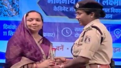 खैरागढ़ में मंत्री लक्ष्मी राजवाड़े की पहल, 2 हजार लोगों ने लिया साइबर सुरक्षा का संकल्प