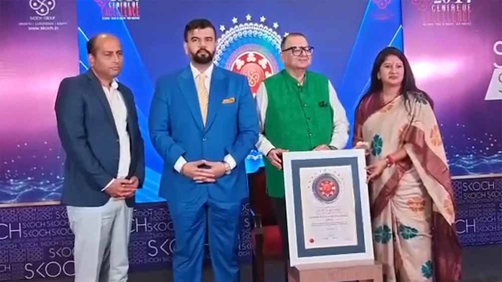 CG के ‘रक्षक’ कार्यक्रम को SKOCH गोल्डन अवार्ड CG के ‘रक्षक’ कार्यक्रम को SKOCH गोल्डन अवार्ड