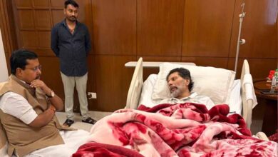 BJP अध्यक्ष नितिन नबीन ने किरण सिंह देव से की मुलाकात, डॉक्टरों से ली स्वास्थ्य की जानकारी