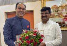 अल्पसंख्यक आयोग के अध्यक्ष  मोहसिन रज़ा ने प्रदेश संगठन महामंत्री  धर्मपाल सिंह जी से की भेंट