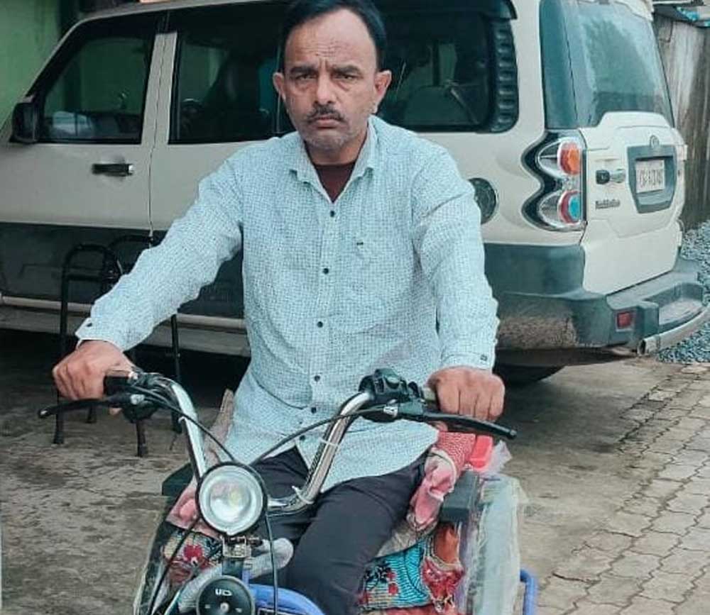 मंत्री लक्ष्मी राजवाड़े की संवेदनशील पहल: आवेदन के 48 घंटे के भीतर दिव्यांग विष्णु लाल यादव को मिली इलेक्ट्रिक स्कूटी मंत्री लक्ष्मी राजवाड़े की संवेदनशील पहल: आवेदन के 48 घंटे के भीतर दिव्यांग विष्णु लाल यादव को मिली इलेक्ट्रिक स्कूटी