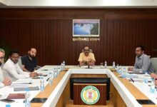 ग्रामोद्योग विभाग के अधिकारियों ने तकनीकी वस्त्र मिशन के संबंध में दिया प्रस्तुतिकरण