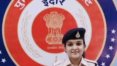 सतर्कता, साहस और संवेदनशीलता की मिसाल बनी महिला पुलिसकर्मी सतर्कता, साहस और संवेदनशीलता की मिसाल बनी महिला पुलिसकर्मी