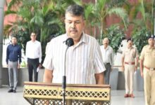 पुलिस मुख्‍यालय में हुआ राष्ट्रगान एवं राष्ट्रगीत का सामूहिक गायन