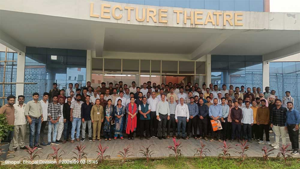 पौधों के जीवन रक्षण और हरित संवर्धन में प्रशिक्षित माली कर्मचारियों की भूमिका अत्यंत महत्वपूर्ण : आयुक्त  भोंडवे