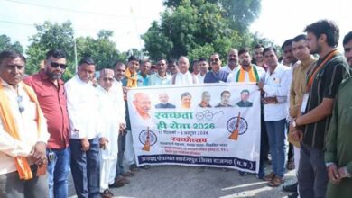 उड़नखेड़ी में सेवा यात्रियों का सम्मान, वृक्षारोपण और स्व-सहायता समूह की महिलाओं से किया संवाद