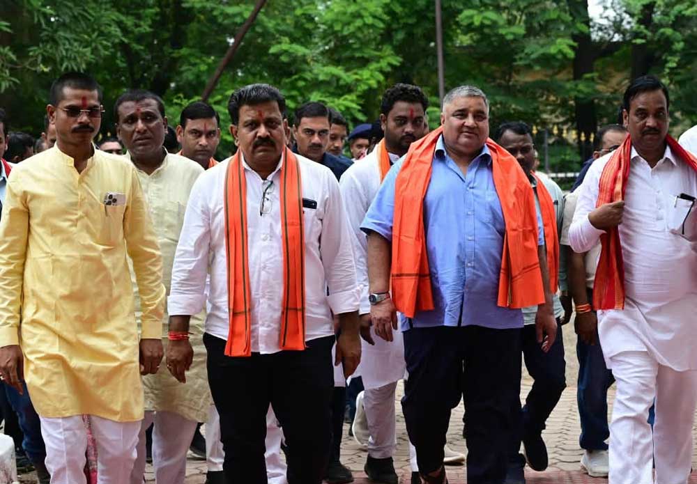 भोरमदेव कॉरिडोर के निर्माण में तेजी लाने उप मुख्यमंत्री एवं पर्यटन मंत्री के कड़े निर्देश भोरमदेव कॉरिडोर के निर्माण में तेजी लाने उप मुख्यमंत्री एवं पर्यटन मंत्री के कड़े निर्देश