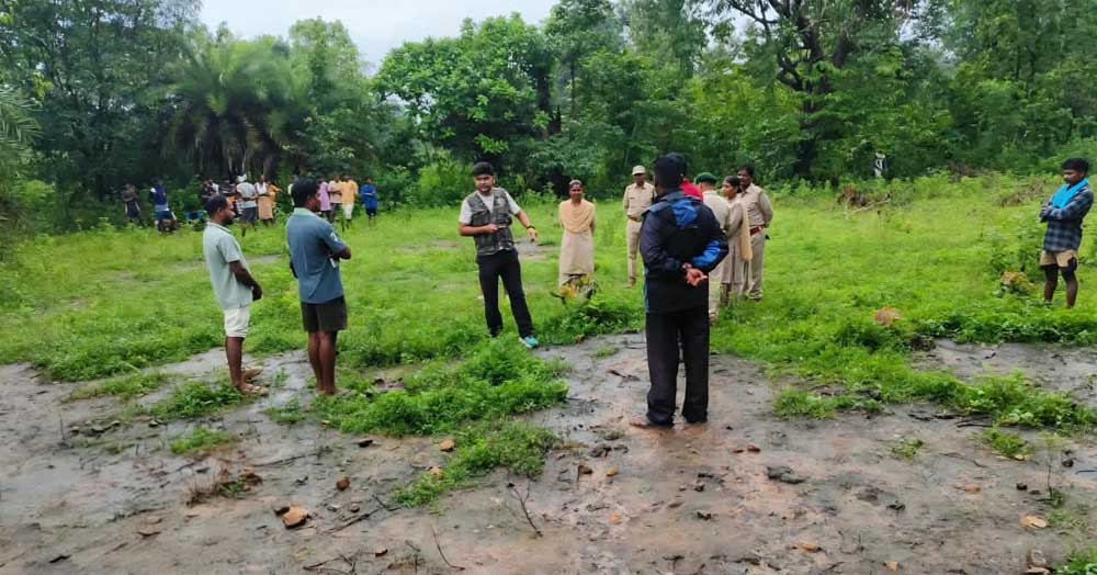 सुकमा वन क्षेत्र में बाघ की मौजूदगी के संकेत, ग्रामीणों को सतर्क रहने की अपील वन विभाग की टीमें निगरानी में जुटीं सुकमा वन क्षेत्र में बाघ की मौजूदगी के संकेत, ग्रामीणों को सतर्क रहने की अपील वन विभाग की टीमें निगरानी में जुटीं