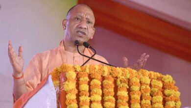 वोट बैंक के लिए समाज बांटने वालों की सिट्टी-पिट्टी गुम हो जाती माफिया के सामने: सीएम योगी वोट बैंक के लिए समाज बांटने वालों की सिट्टी-पिट्टी गुम हो जाती माफिया के सामने: सीएम योगी