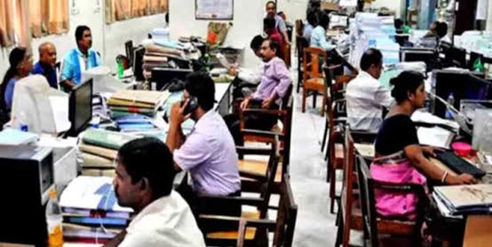 एमपी के 22 हजार कर्मचारियों को राहत! 45 साल की उम्र के बाद CPCT की अनिवार्यता होगी खत्म एमपी के 22 हजार कर्मचारियों को राहत! 45 साल की उम्र के बाद CPCT की अनिवार्यता होगी खत्म