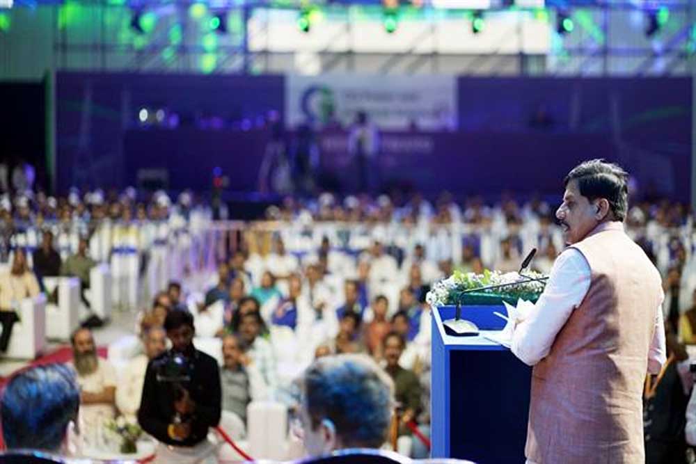 मध्यप्रदेश ने जीता है निवेशकों का दिल और विश्वास : मुख्यमंत्री डॉ. यादव मध्यप्रदेश ने जीता है निवेशकों का दिल और विश्वास : मुख्यमंत्री डॉ. यादव