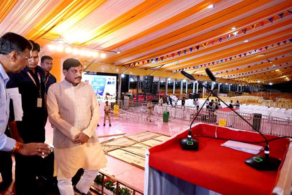 मुख्यमंत्री सुगम परिवहन सेवा शुभारंभ कार्यक्रम की तैयारियां पूर्ण मुख्यमंत्री सुगम परिवहन सेवा शुभारंभ कार्यक्रम की तैयारियां पूर्ण