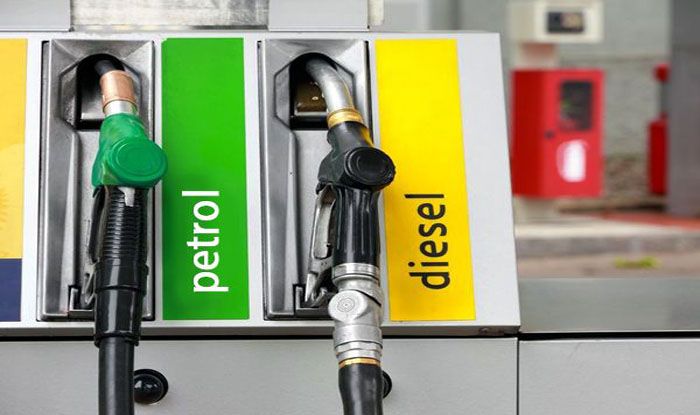 पेट्रोल-डीजल-CNG पंप संचालकों को टैक्स में बड़ी राहत, 90 दिन की मोहलत; जानें नए नियम पेट्रोल-डीजल-CNG पंप संचालकों को टैक्स में बड़ी राहत, 90 दिन की मोहलत; जानें नए नियम