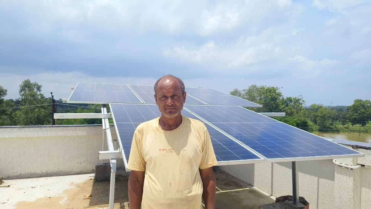 प्रधानमंत्री नरेन्द्र मोदी के आत्मनिर्भर और हरित भारत के विजन को साकार कर रहा सौर ऊर्जा का संकल्प प्रधानमंत्री नरेन्द्र मोदी के आत्मनिर्भर और हरित भारत के विजन को साकार कर रहा सौर ऊर्जा का संकल्प