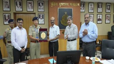 उत्तर पूर्वी पुलिस अकादमी के प्रशिक्षु पुलिस अधिकारियों ने की पुलिस महानिदेशक से भेंट