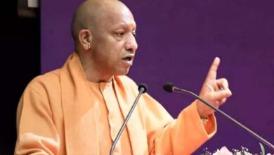 शिक्षक वह दीप हैं, जो ज्ञान का प्रकाश फैलाकर आने वाली पीढ़ियों का मार्ग प्रशस्त करते हैं- सीएम योगी