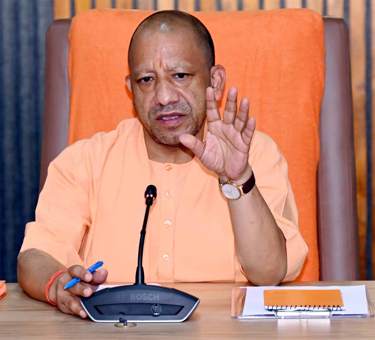 योगी सरकार का दिव्यांगजनों को बड़ा तोहफा, 75 जिलों में लगेंगे सहायक उपकरण-कृत्रिम अंग वितरण शिविर
